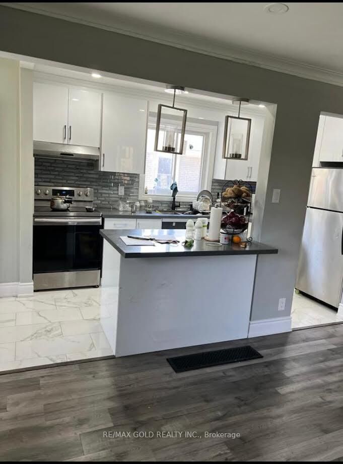 Property Photo:  11 Brisco Street  ON L6V 1W9 