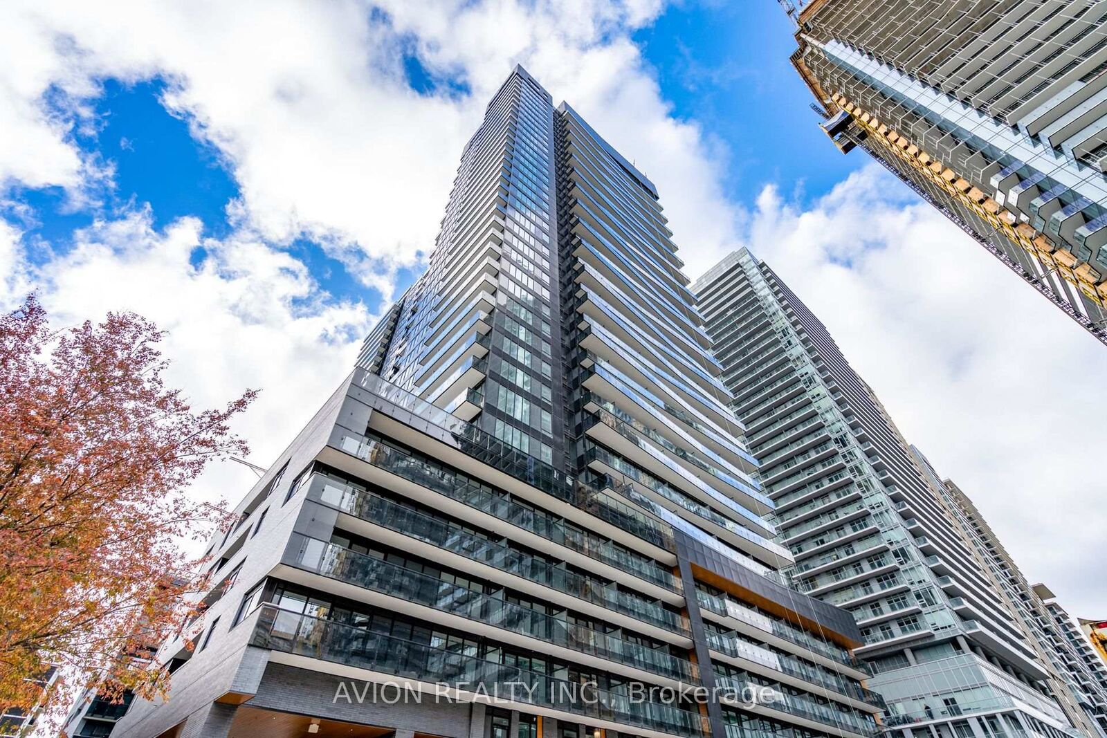 Property Photo:  117 Broadway Avenue 2512  ON M4P 1V3 