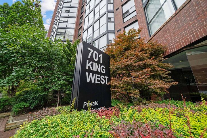 Property Photo: 701 King Street W 1007 ON M5V 2W7