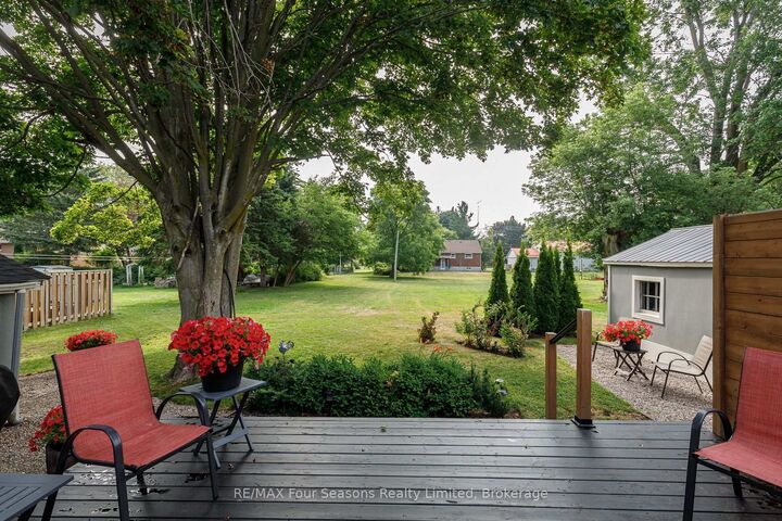 Property Photo: 231 Superior Street ON L0M 1S0