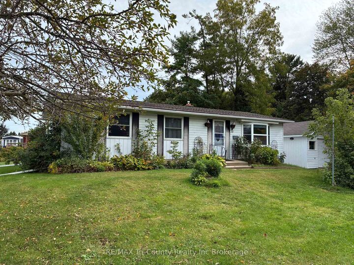 Property Photo:  10 Elizabeth Street  ON N0J 1T0 