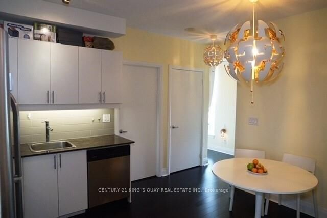 Property Photo:  17 Kenaston Gardens 603  ON M2K 0B9 