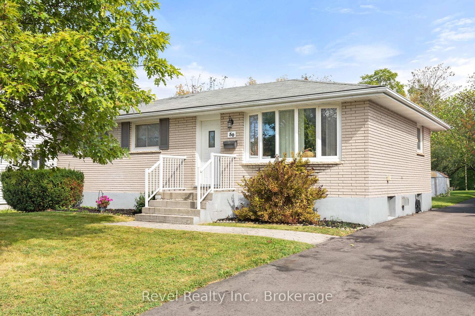 Property Photo:  50 St David Street  ON K9V 1N3 