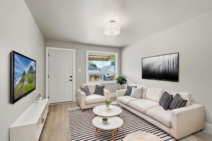 Photo de la propriété:  422 Brunswick Street Upper  ON L8H 6S4 