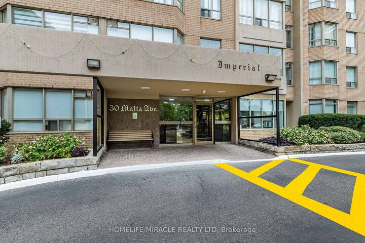 Property Photo:  30 Malta Avenue 1809  ON L6Y 4S5 