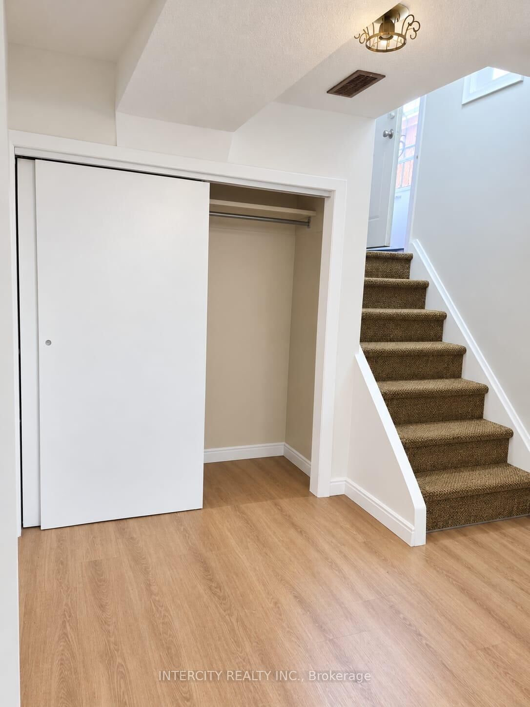 Property Photo:  61 Hardwick Court Basement  ON M9C 4G5 