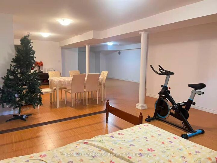 Property Photo:  69 Hazelmere Drive  ON L4B 1W8 