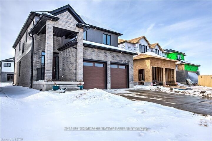 Property Photo:  1546 Medway Park Drive  ON N6G 0Z6 