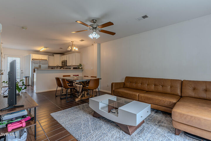 Property Photo:  2305 South Greenwood Drive Apt 25  TN 37604 