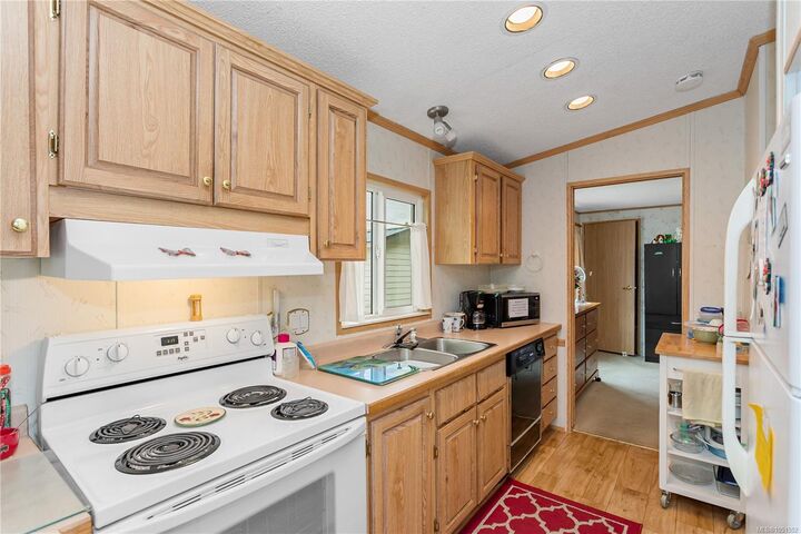 Property Photo:  1048 Murchie Way #39  BC V9R 6K6 