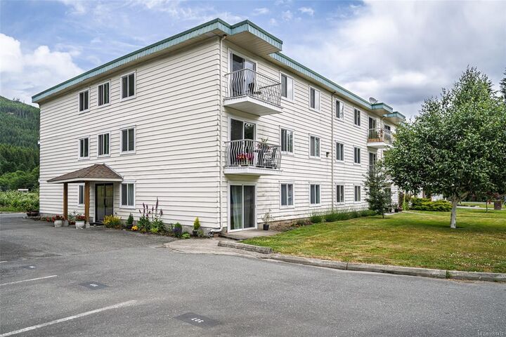 Property Photo:  611 Macmillan Dr #107  BC V0P 1R0 
