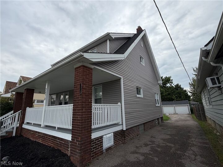 Property Photo: 3870 E 146th Street OH 44128