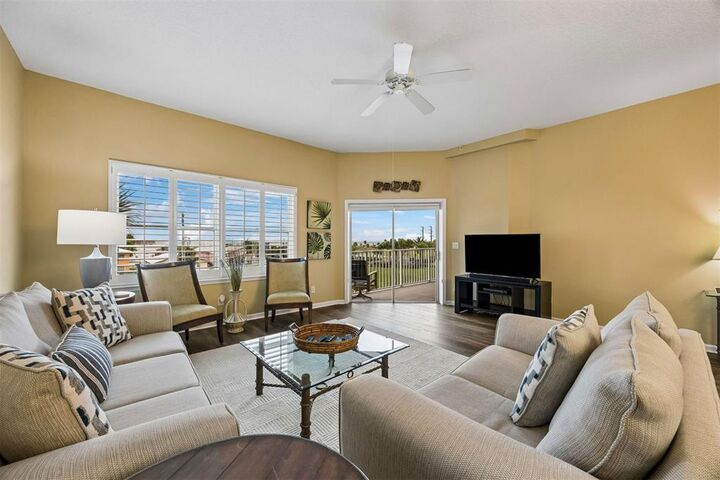 Property Photo: 403 Tarpon Avenue FL 32034