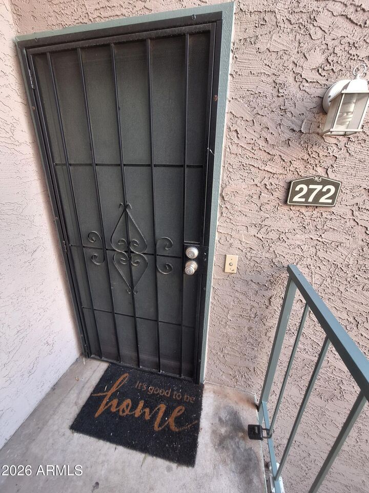 Property Photo: 623 W Guadalupe Road 272 AZ 85210