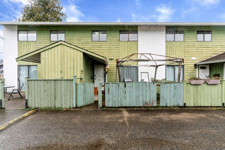 Property Photo:  9342 Hazel Street 2  BC V2P 5N2 