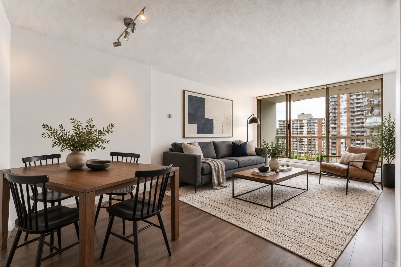 Property Photo:  2008 Fullerton Avenue 802  BC V7P 3G7 