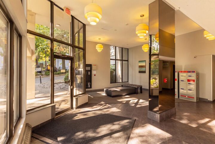 Property Photo:  2060 Bellwood Avenue 1303  BC V5B 4V2 