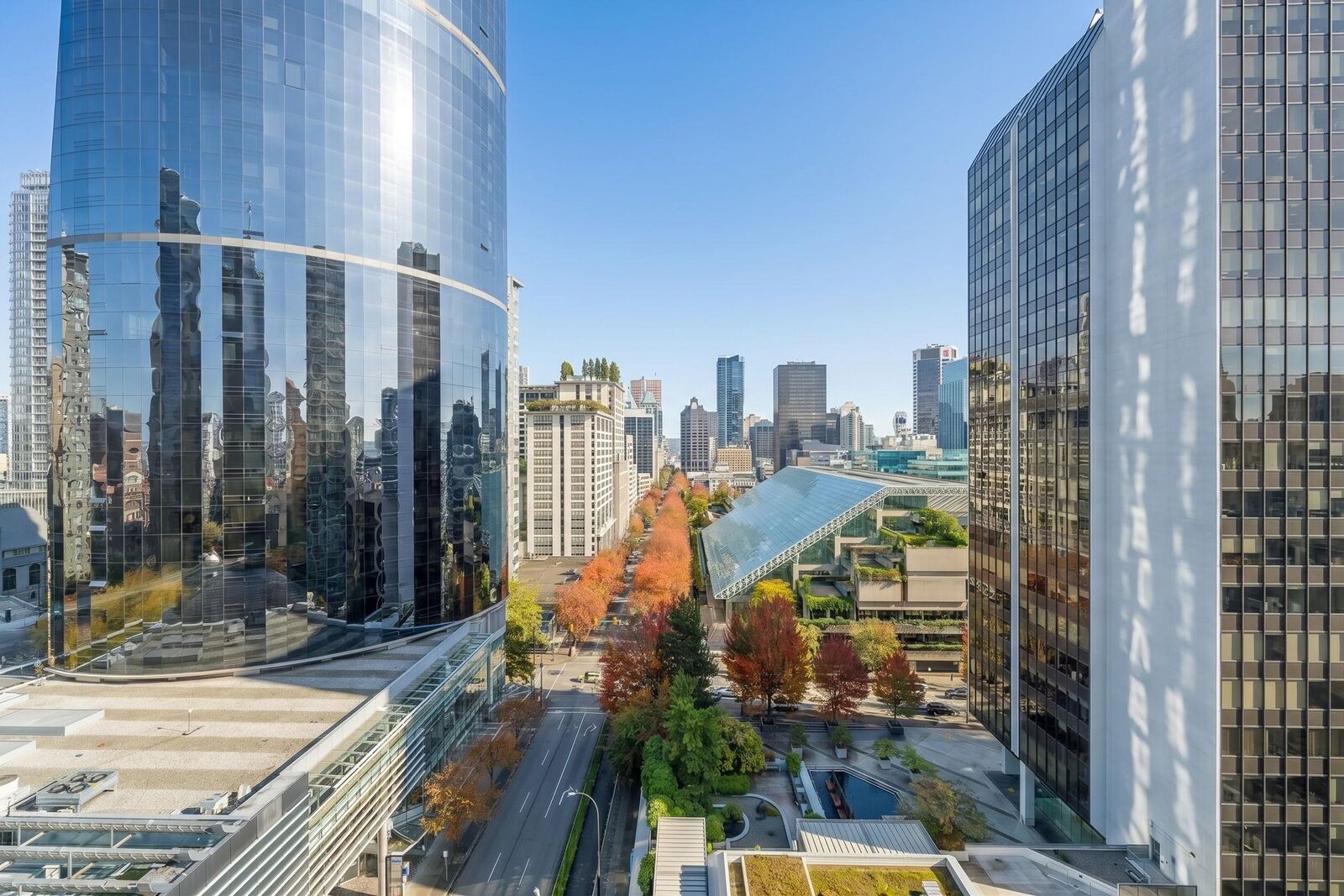 Property Photo:  1068 Hornby Street 1805  BC V6Z 2Y7 