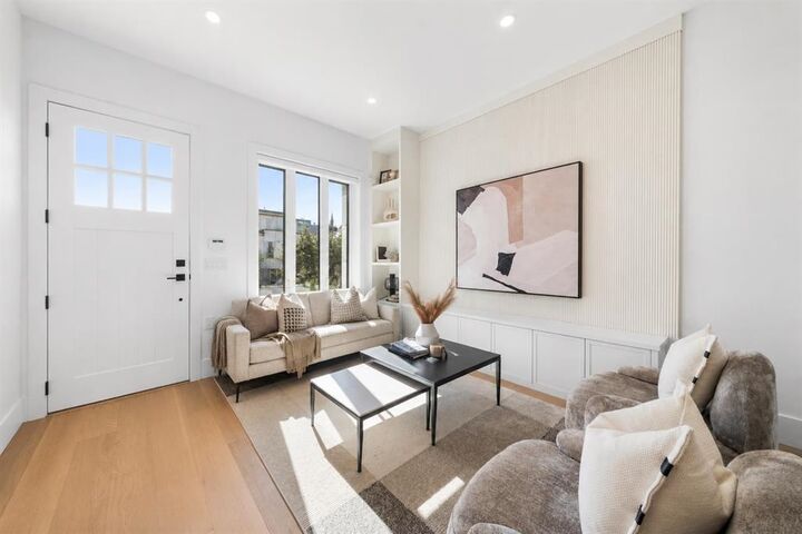 Property Photo:  531 W 61st Avenue  BC V6P 2B4 