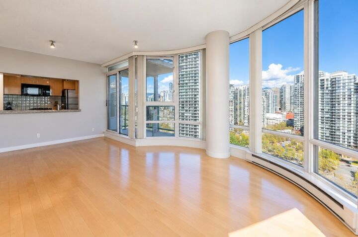 Property Photo:  1067 Marinaside Crescent 1907  BC V6Z 3A4 