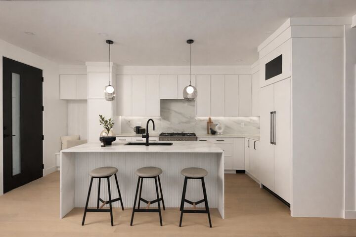 Property Photo:  421 W 23rd Avenue 1  BC V5Y 2H5 