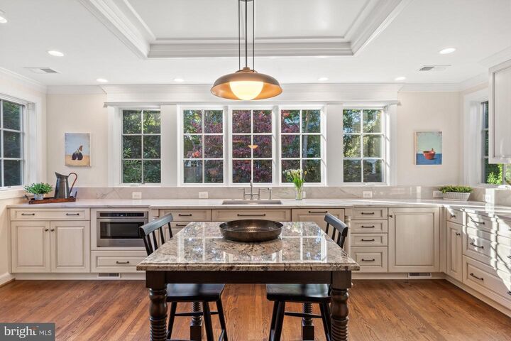 Property Photo:  2109 Foresthill Road  VA 22307 