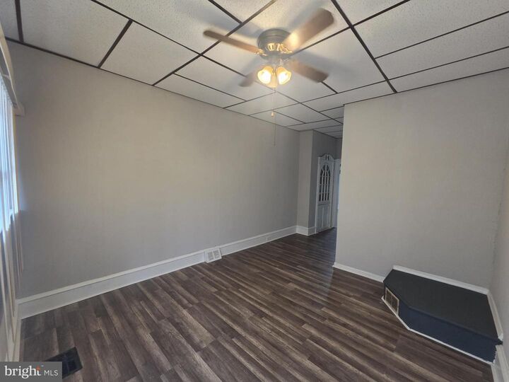 Property Photo:  1660 Conklin Street 1st Fl (A)  PA 19124 