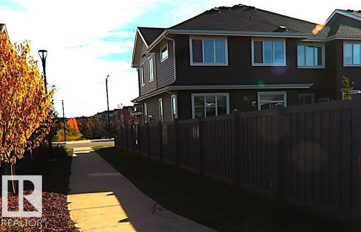 Property Photo: 3332 168 St SW SW AB T6W 5M2