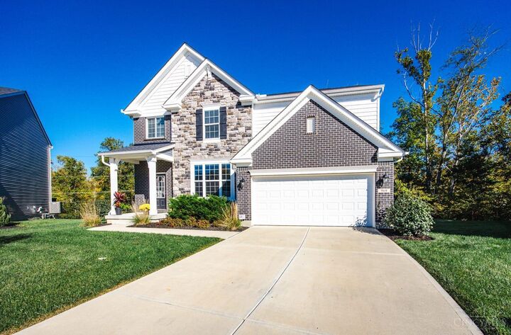 Property Photo: 969 Crestpoint Court OH 45245