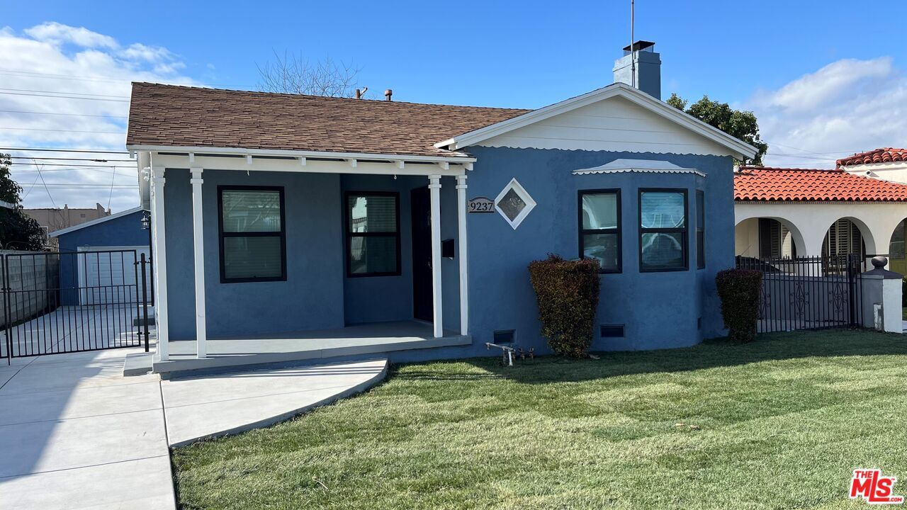 Property Photo:  9237 S Hobart Blvd  CA 90047 