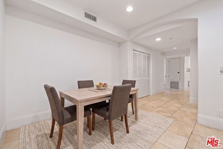 Property Photo: 16123 W Sunset Blvd, Unit 103 CA 90272
