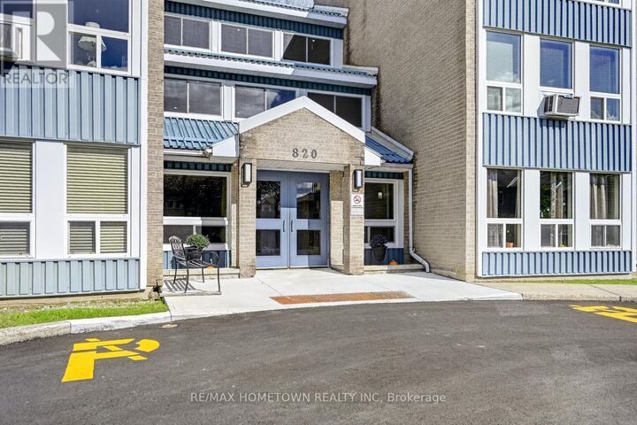 Property Photo:  820 Laurier Boulevard 209  ON K6V 6Z2 
