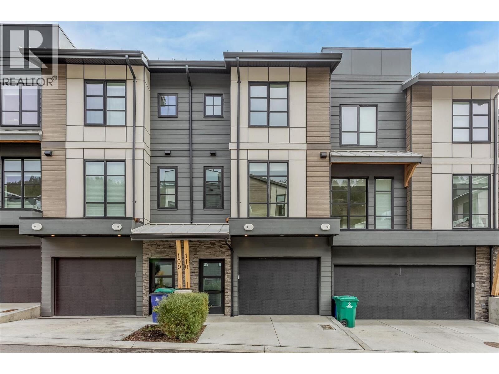 Property Photo:  1455 Cara Glen Court 110  BC V1V 0J9 