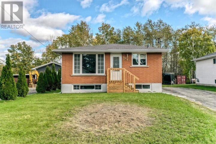 Property Photo: 2411 Oak Street ON P0M 1B0
