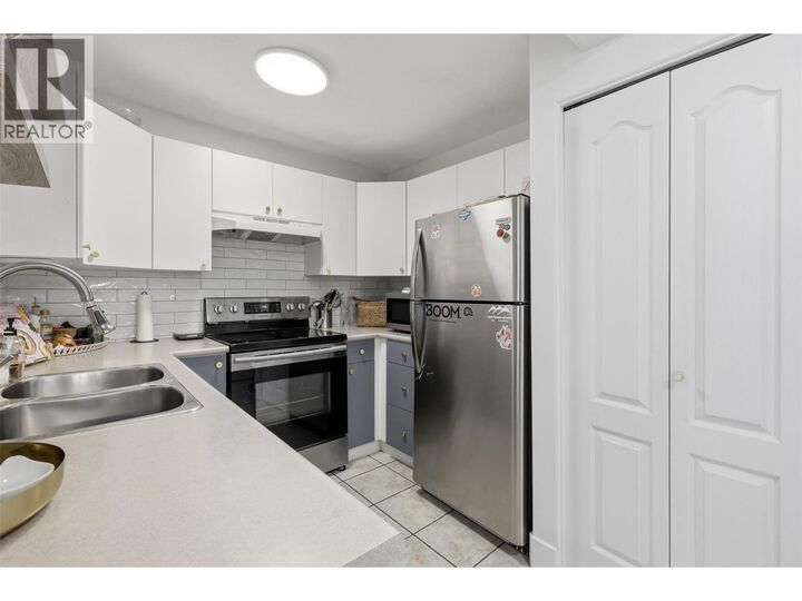 Property Photo:  554 Seymour Street 312  BC V2C 2G9 