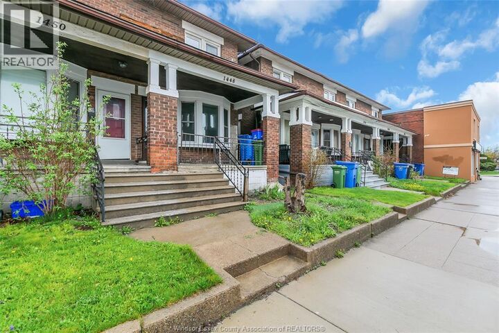 Property Photo:  1448 Wyandotte Street West  ON N9B 1H4 