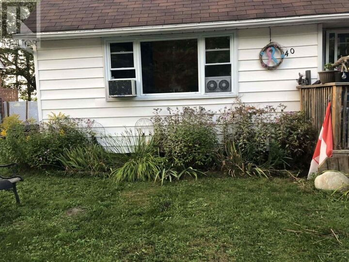 Property Photo:  40 Robertson Rd  ON P5A 1C7 