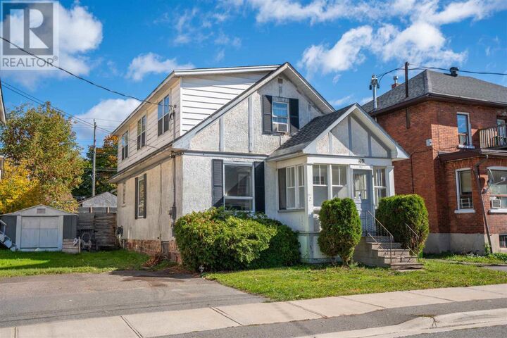 Property Photo:  40 Grace St  ON P6A 2S6 
