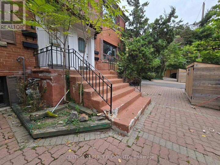 Property Photo:  40 Hillsdale Avenue East 40 B  ON M4S 1T5 