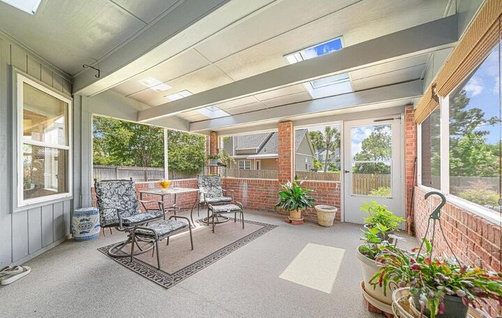 Property Photo:  144 Long Pointe Drive  FL 32569 