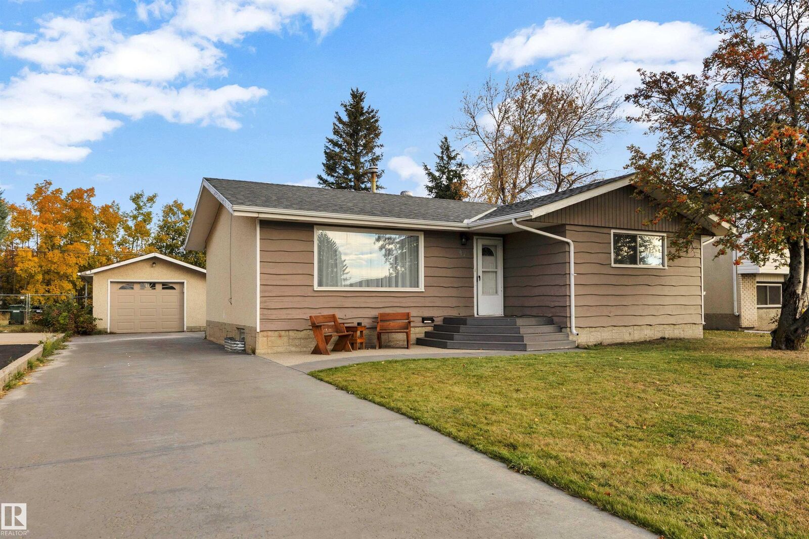 Property Photo:  42 Camelot Avenue  AB T9E 4M2 