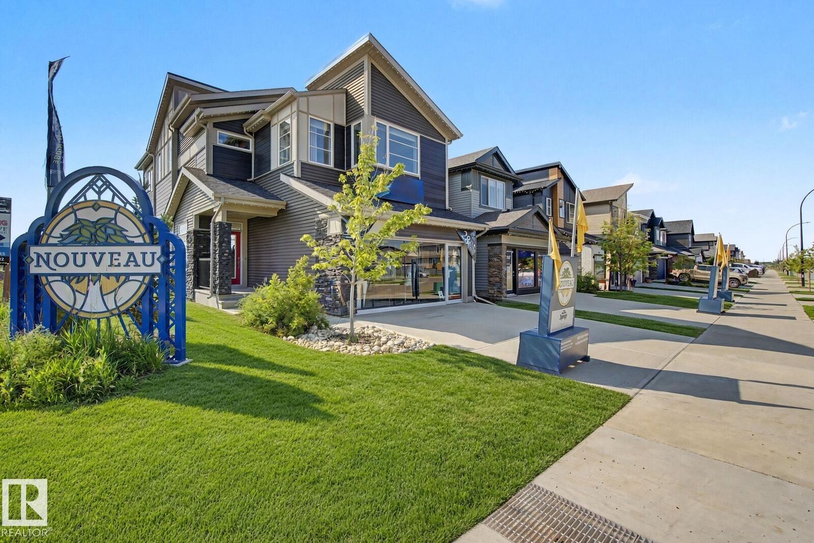 Property Photo: 2 Nouveau Drive AB T8N 7Z7