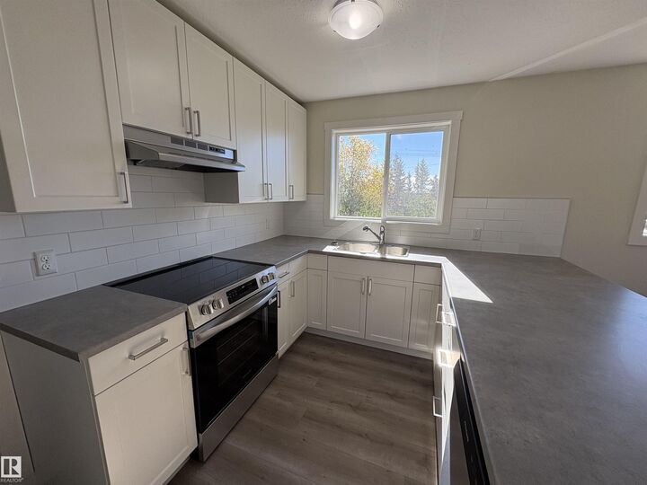 Property Photo:  4825 52 Avenue  AB T0A 1A0 