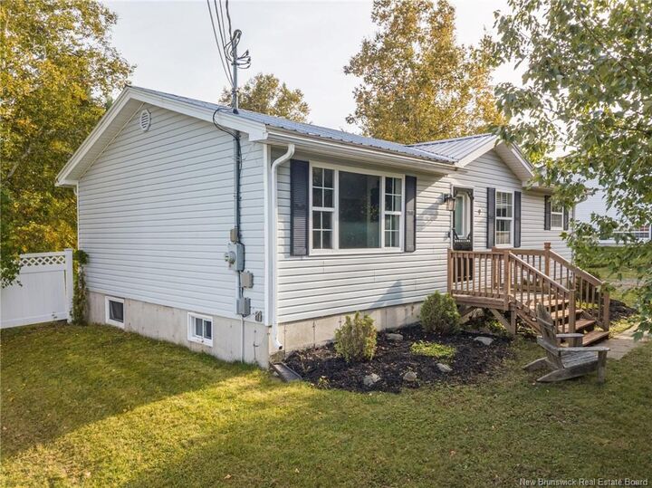 Property Photo:  9 Dunn Avenue  NB E5B 3V4 