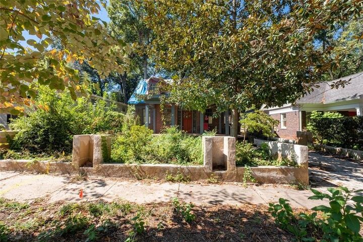 Property Photo:  818 Durant Place NE  GA 30308 