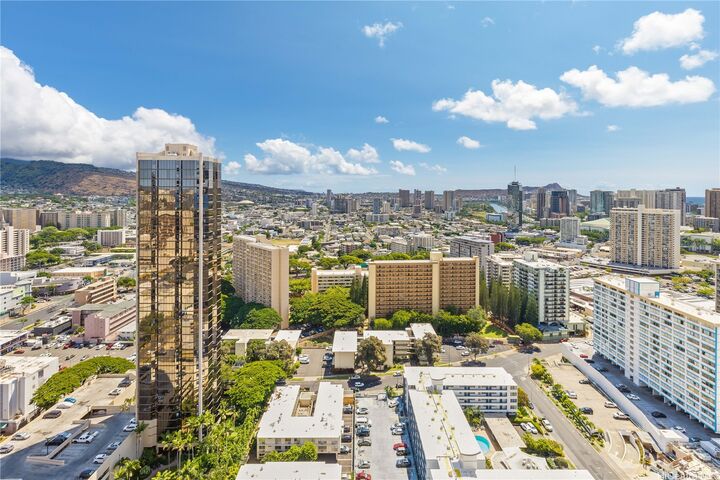 Property Photo:  1500 Rycroft Street 3301R  HI 96814 