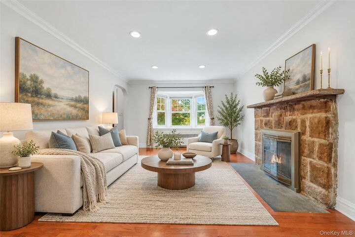 Property Photo:  26 Custer Avenue  NY 10701 