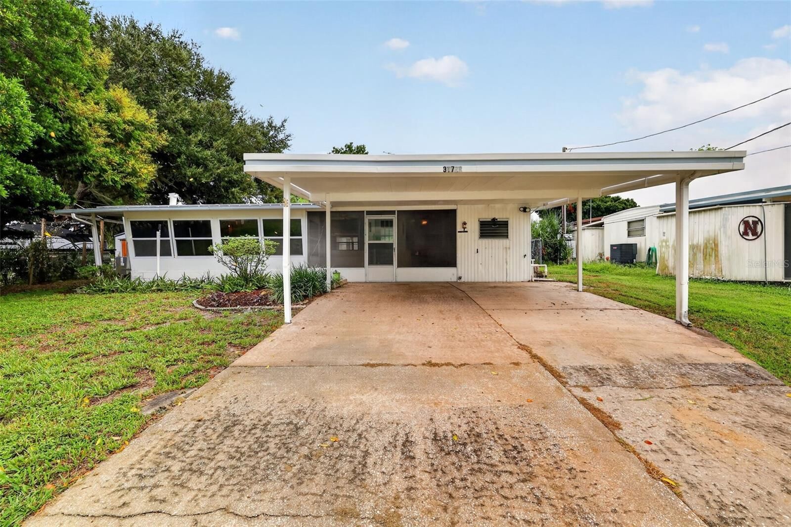 Property Photo: 31722 Imperial Drive FL 32778