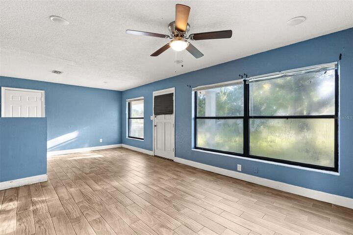 Property Photo: 4274 Tatum Street FL 32811