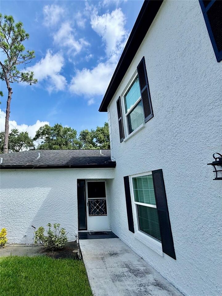 Property Photo:  5440 Lady Bug Lane 1  FL 33543 
